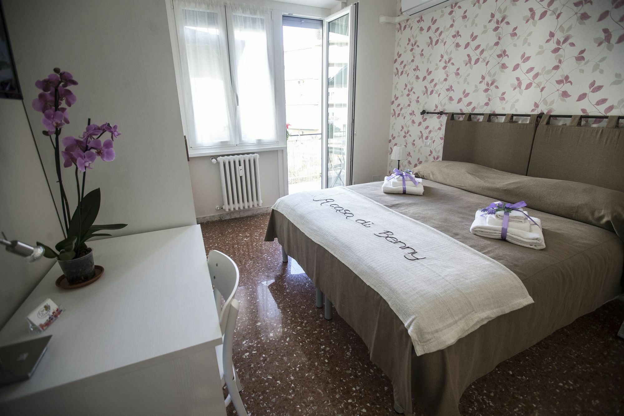 A Casa di Benny Hotel Rome Bagian luar foto